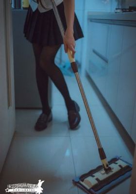 纳粹女魔头电影_1080手机在线看