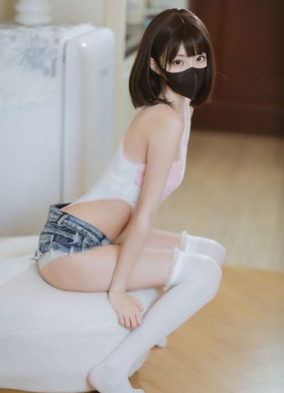 女大学生的沙龙室完整版_BD英语日本电影免费
