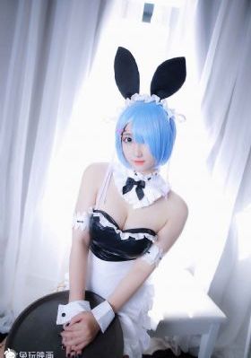 农民伯伯乡下妹妹_JVID性感写真