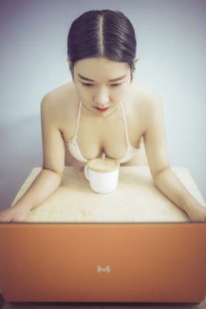 韩国善良的儿媳妇_超清免费观看视频